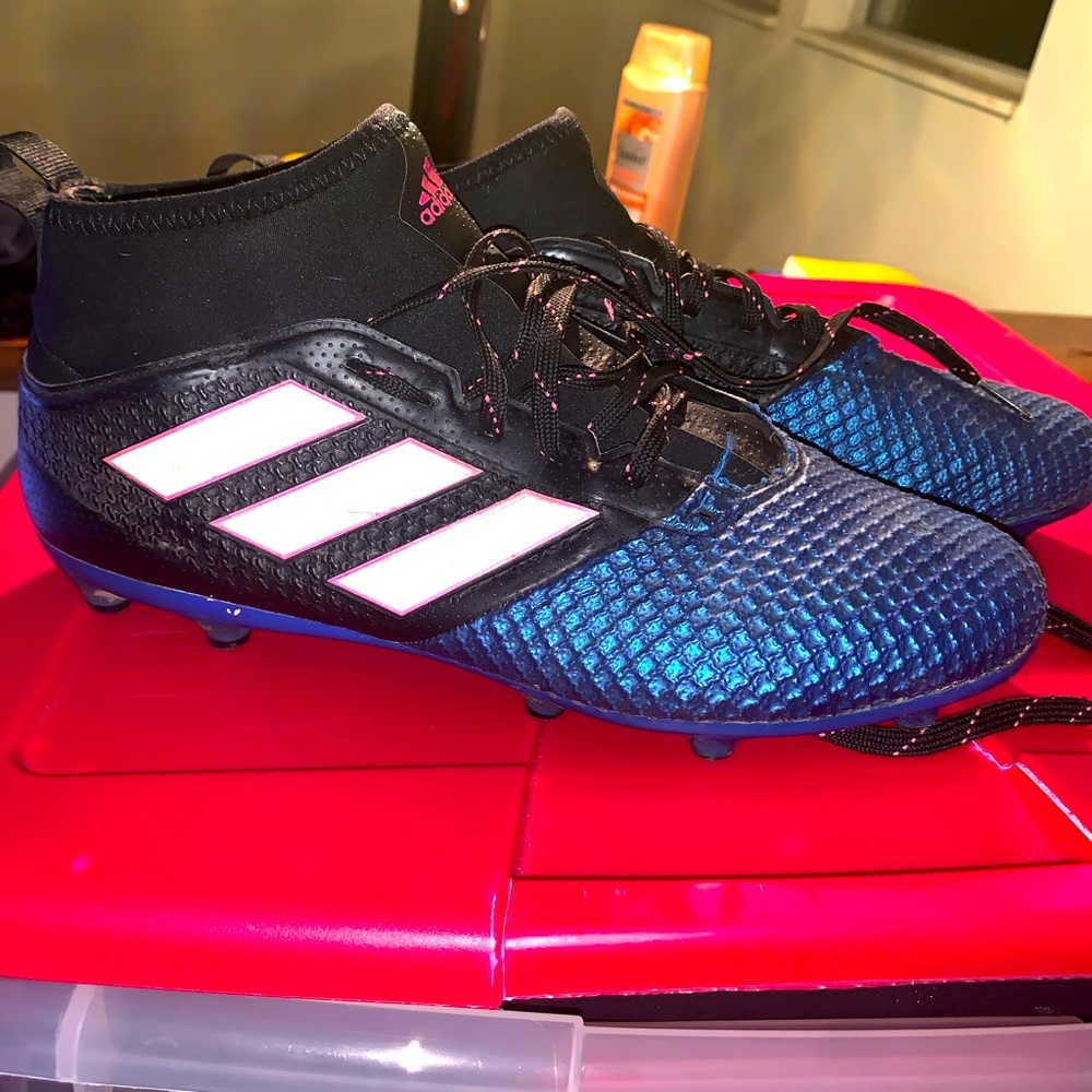 Adidas Cleats - size 9